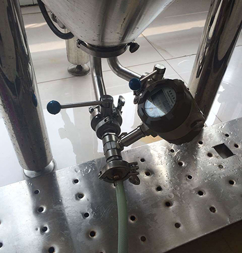 植物油流量計(jì)現(xiàn)場安裝使用圖